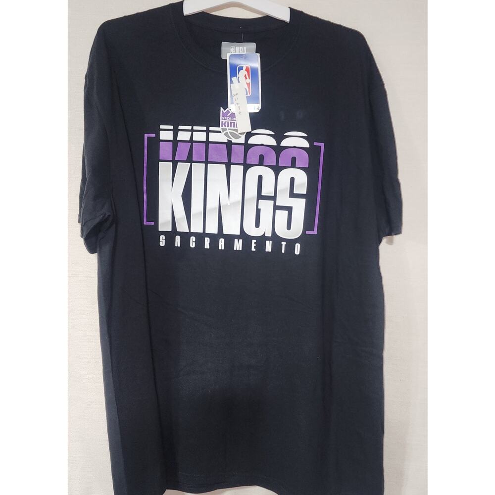 Sacramento kings black shirt size 2XL men
